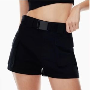 Aritzia TNA black cargo shorts size s